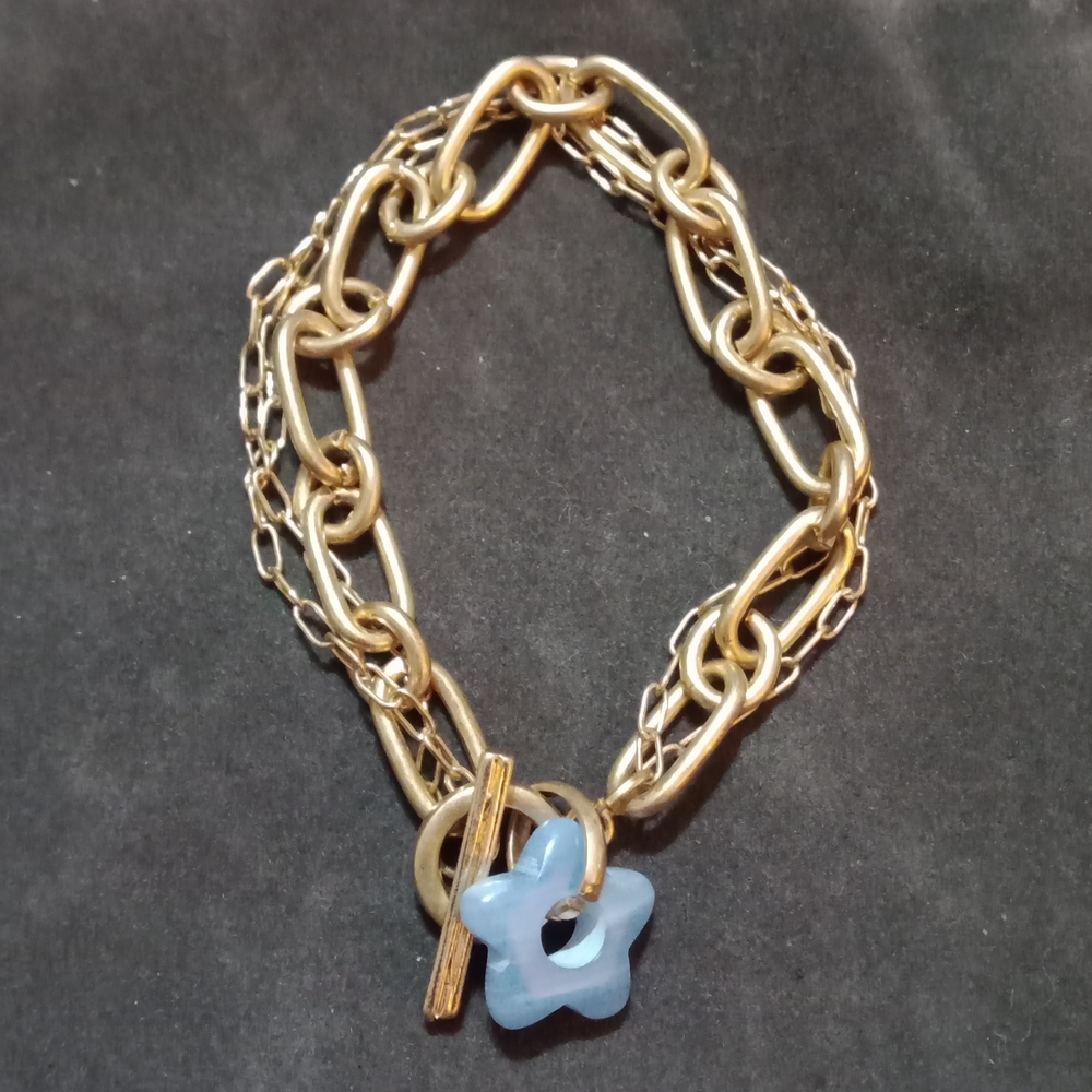 Universal Thread Bracelet
